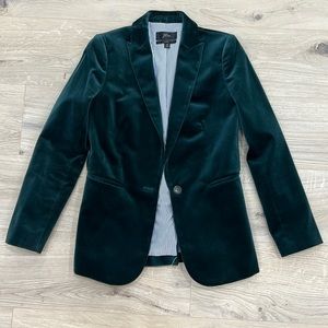 J.CREW PARKE VELVET BLAZER SIZE 00 USED. I GREAT CONDITION.